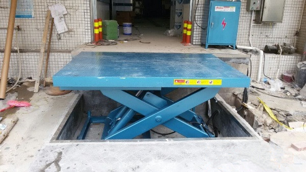 红河电动剪叉式升降平台厂家
